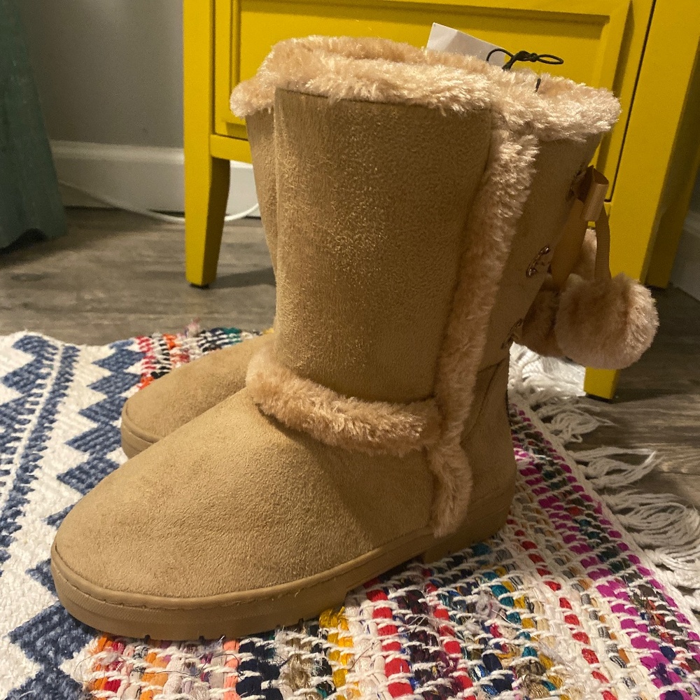 Girls Boots